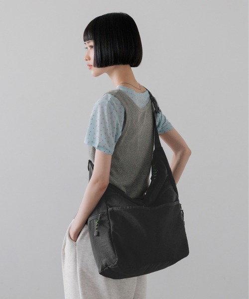 LOWRYS FARM（ローリーズファーム） ショルダーバッグ バッグ 「大容量