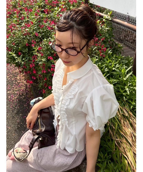 LILY BROWN（リリーブラウン） ブラウス シャツ 半袖 フリルレース