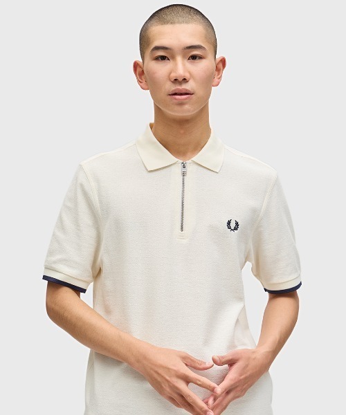 フレッドペリー Crepe Pique Zip Neck Polo Shirt FRED PERRY 2025春夏新作 レディース メンズ 国内正規品 Crepe Piqué Zip Neck Shirt - Light Smoke | Men's Polo Shirts