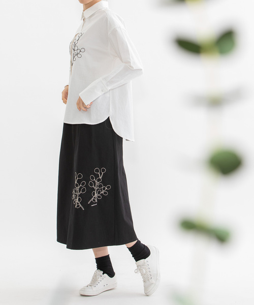 nop de nod コットンツイルユーカリ総刺繍スカート nop de nod（ノップドゥノッド） スカート コットンツイルユーカリ綿