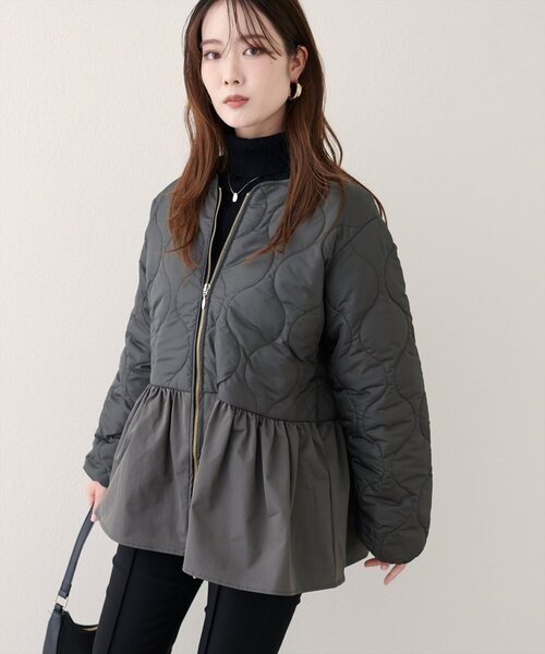 コムコム 18aw フリル キルティング ノースリーブ ジャケット サイズS コムコム 18aw フリル キルティング ノースリーブ ジャケット サイズS