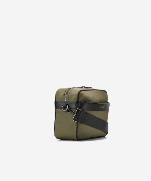 COLE HAAN（コールハーン） ショルダーバッグ カールソン カメラバッグ