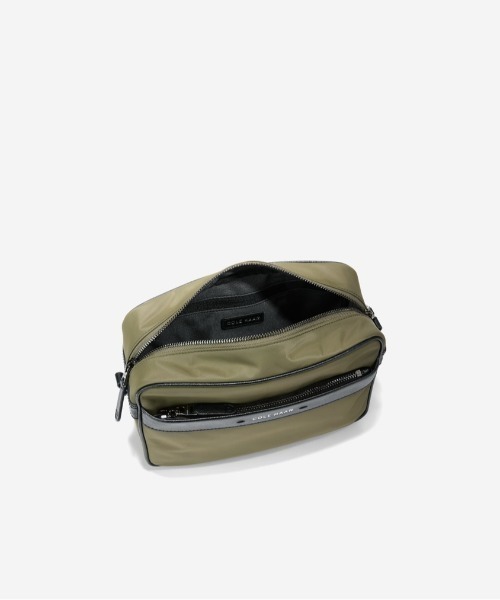 COLE HAAN（コールハーン） ショルダーバッグ カールソン カメラバッグ
