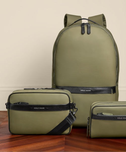 COLE HAAN（コールハーン） ショルダーバッグ カールソン カメラバッグ