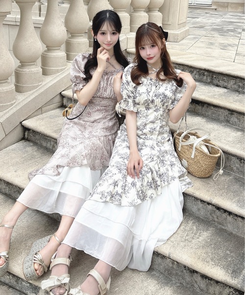 one way イレヘムロングワンピース ホワイト×青花柄 one way（ワンウェイ） ワンピース イレヘムロングワンピース