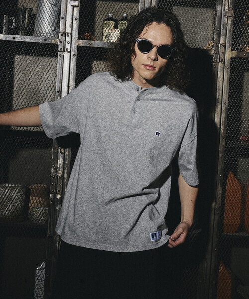 Russell Athletic（ラッセル アスレティック） ヘンリーネック tシャツ