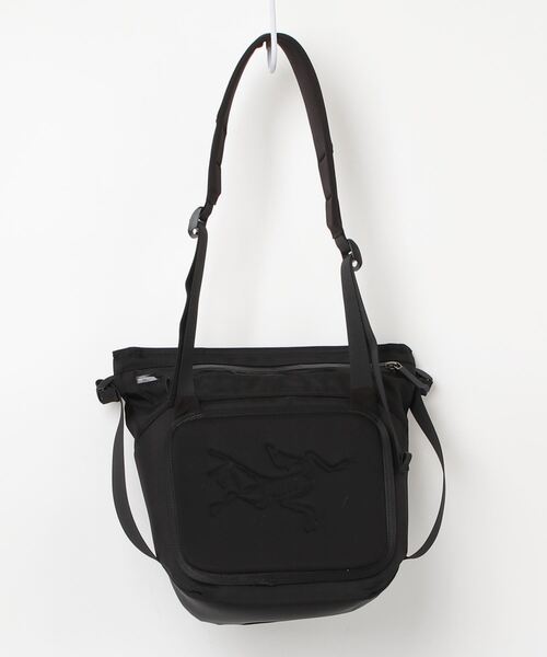 「ARC'TERYX」 ショルダーバッグ - ブラック レディースの画像
