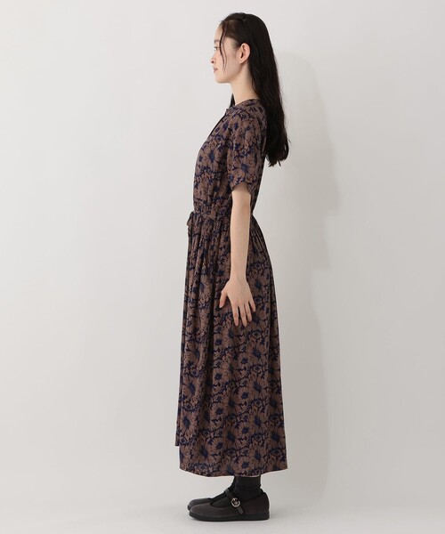 美品✨️アナイ モノトーンフラワープリントＶネックワンピース ロング 半袖 ベルト Afternoon Tea（アフタヌーンティー） ワンピース 半袖 インド製