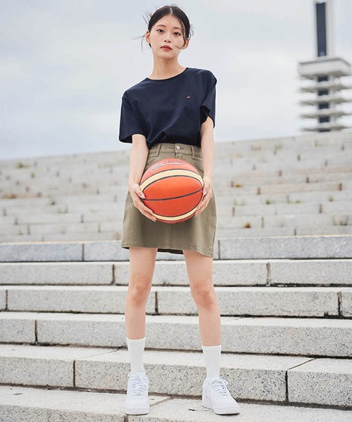TOMMY HILFIGER（トミー・ヒルフィガー） tシャツ 「オンライン限定