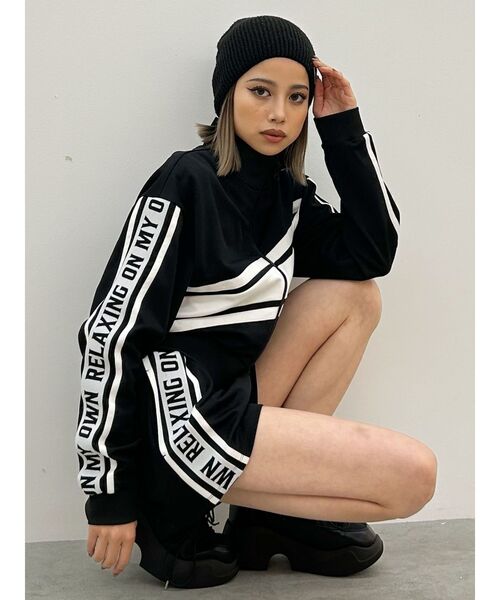 GYDA ロゴ ライン セットアップGYDA（ジェイダ）の「【セットアップ