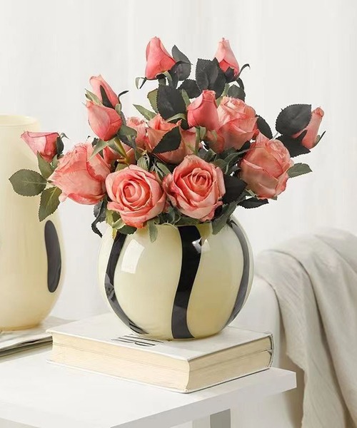 ビンテージ　フラワーベース　花瓶 Vintage brass flower Vase/ビンテージ 真鍮 フラワーベース