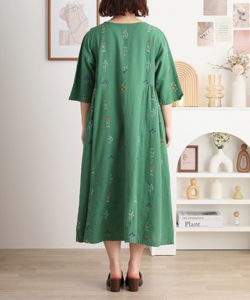 SD16 小花刺繍コットンドレス SD16 小花刺繍コットンドレス