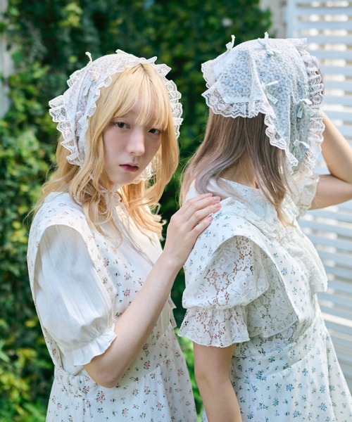 未使用 美品 リボンバブーシュカカチューシャ　白 バブーシュカ ヘッドドレス カチューシャ ヘアバンド 編み物