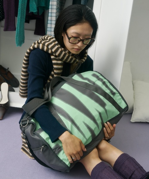 DTYYPE（ドタイプ） ボストンバッグ ロゴ入りナイロンボストンバッグ