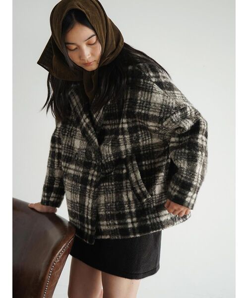 FIKA.（フィーカ） コート アウター Checked double-breasted coat