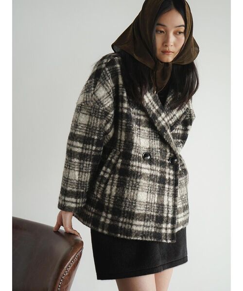 FIKA.（フィーカ） コート アウター Checked double-breasted coat