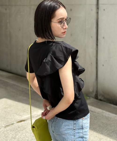 アシメショルダーフリルTシャツ≪手洗い可能≫ アシメショルダーフリルTシャツ≪手洗い可能≫ | QUEENS COURT