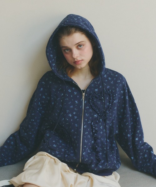 パーカー heart frill hoodie／ハートフリルフーディ レディース