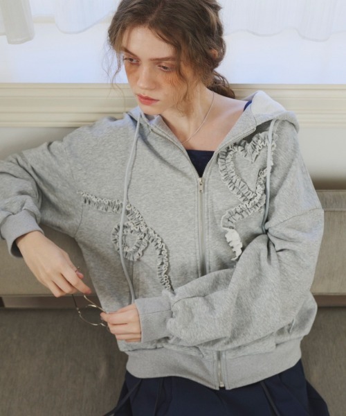 パーカー heart frill hoodie／ハートフリルフーディ レディース