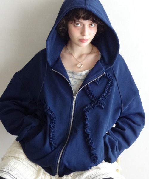 パーカー heart frill hoodie／ハートフリルフーディ レディース