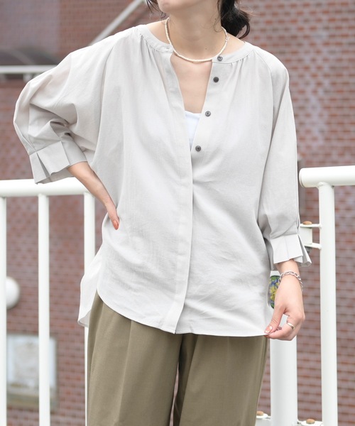 Tシャツブラウス　ペールグレー T_27_1000x.jpg?v=1750468585