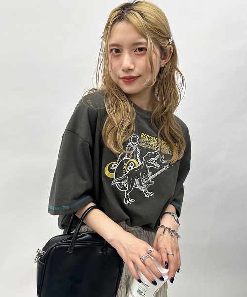 DOUBLE NAME tシャツ 販売開始から大人気!!伝説のロックスターに