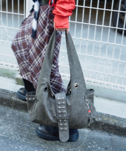 DTYYPE（ドタイプ） ショルダーバッグ バッグ メタルフックアイレット 