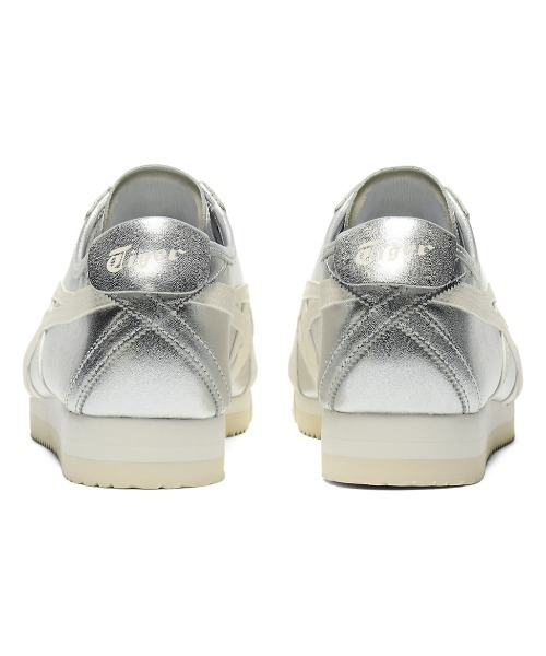 「Onitsuka Tiger」 ローカットスニーカー 26 しろがね色系余分の物 レディース