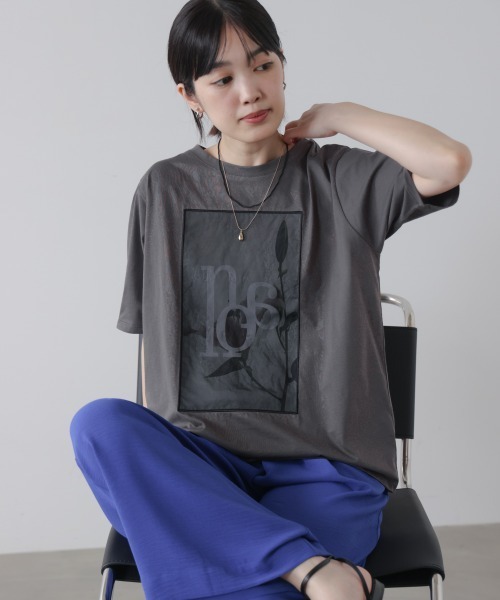 tシャツ フラワーロゴプリントTee レディースの画像