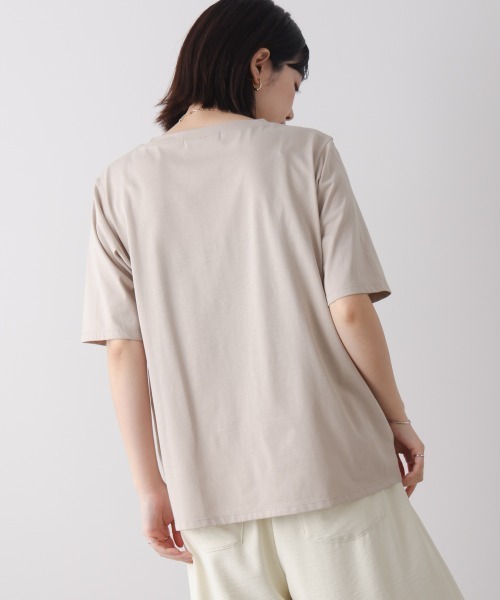 tシャツ フラワーロゴプリントTee レディースの画像