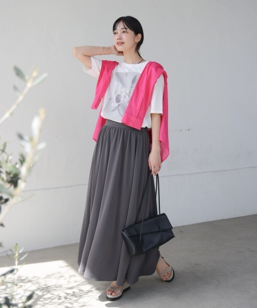 tシャツ フラワーロゴプリントTee レディースの画像