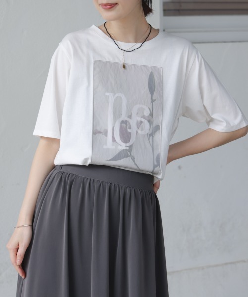 tシャツ フラワーロゴプリントTee レディースの画像