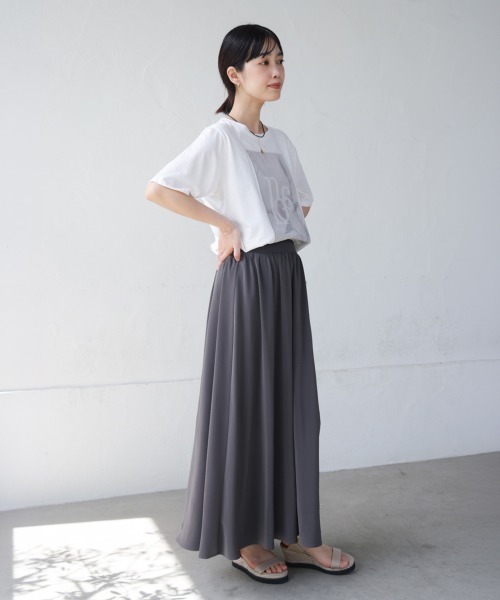 tシャツ フラワーロゴプリントTee レディースの画像
