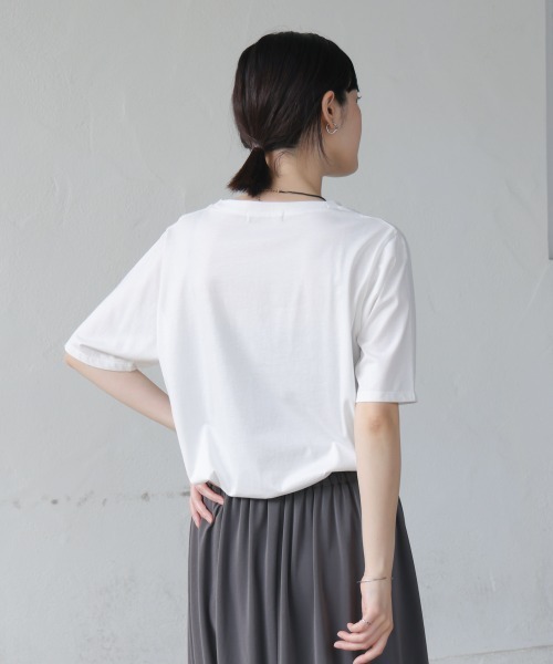 tシャツ フラワーロゴプリントTee レディースの画像