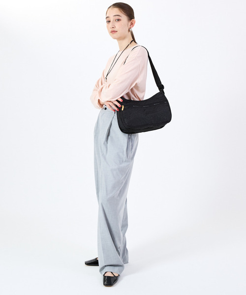 未使用級 レスポートサック パフィーブロッサムズ クラシックホーボー ポーチ付黒 LeSportsac（レスポートサック） キルティング ショルダーバッグ