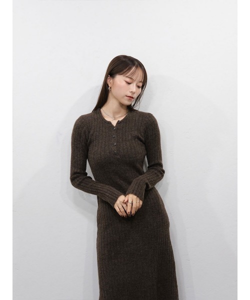 Reurie'（レウリィ） ワンピース フロントボタンリブニットワンピース