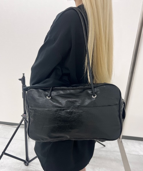 ショルダーバッグ バッグ グロッシー合皮ボストン レディース