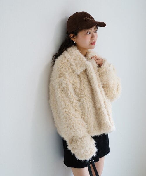 即日発送 新品未使用 Kastane カールミドルファーコート アイボリー 入手困難 新品未使用 Kastane カールミドルファーコート アイボリー