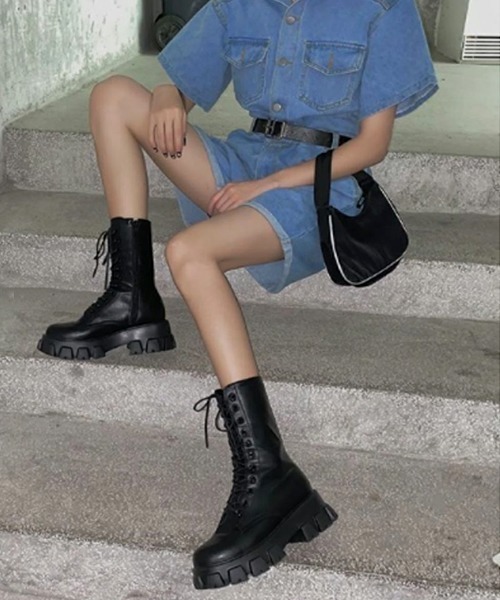 ブーツ モード感漂うデザイン。レースアップ ミドル丈 厚底ブーツ ワーク ミリタリー レディース メンズ
