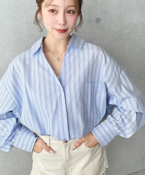 人気完売商品 archivio 長袖シャツ 新品未使用タグ付き 春トップスM moment+ ブラウス シャツ 夏 マルチストライプ後ろ編み上げ長袖シャツ