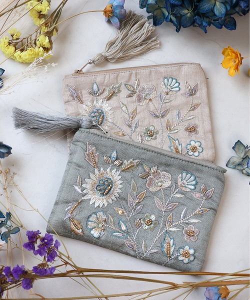 ✳︎ともぞー✳︎ダーニング刺繍　ポーチ ダーニング刺繍 ポーチ ミムラトモミ A - メルカリ