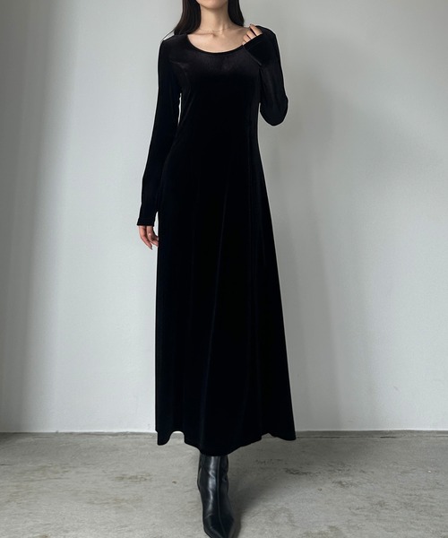 ベロアセミフレアワンピース　黒　ブラック　Louere ワンピース　ベロア Louere（ルエレ） ワンピース 前後2wayベロアセミフレアワンピース