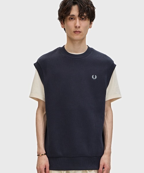 FRED PERRY ベスト　グレー　美品 2025年最新】Fred Perry メンズ ベストの人気アイテム - メルカリ