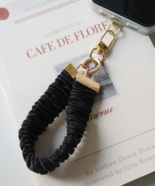 ammy. / エイミードット 」 サテン ギャザー スマホストラップ ハンド