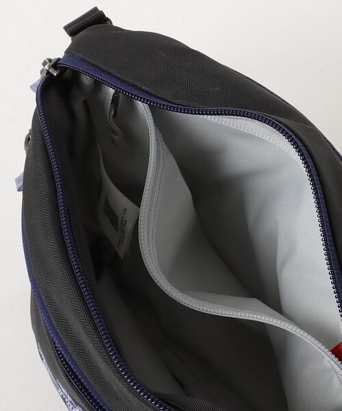 【入手困難な希少カラー極美品】アークテリクス ショルダーバッグ ARC'TERYX（アークテリクス） 刺繍ショルダーバッグ - ブラック