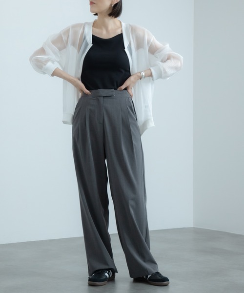 【未使用近】定価¥16,500 光沢感◎ゴールドジップ袖リブシアーブルゾン 未使用近】定価¥16,500 光沢感◎ゴールドジップ袖リブシアーブルゾン