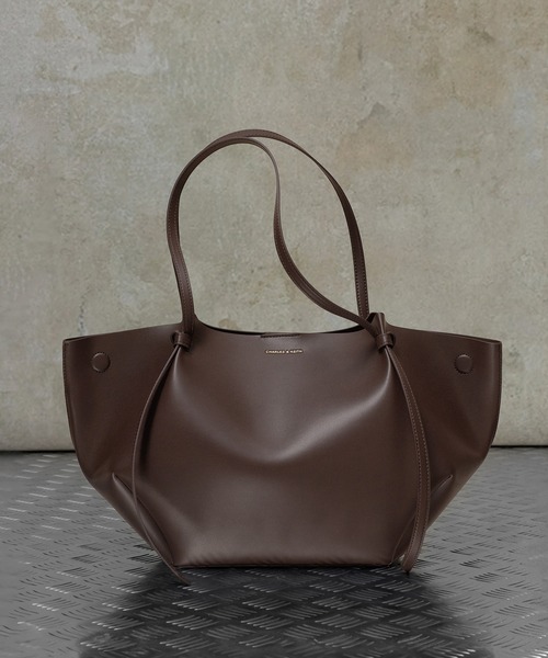 CHARLES ＆ KEITH（チャールズ&キース） トートバッグ Calla カルラ