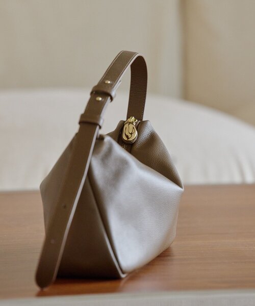 gemeil ショルダーバッグ バッグ 「コラボカラーあり」スクエアワン