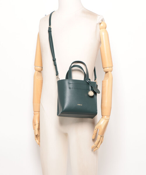 FURLA（フルラ） ショルダーバッグ バッグ ディバイデッド (Furla