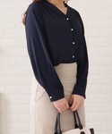 ブラウス シャツ パールボタンVネックとろみブ...の詳細画像3